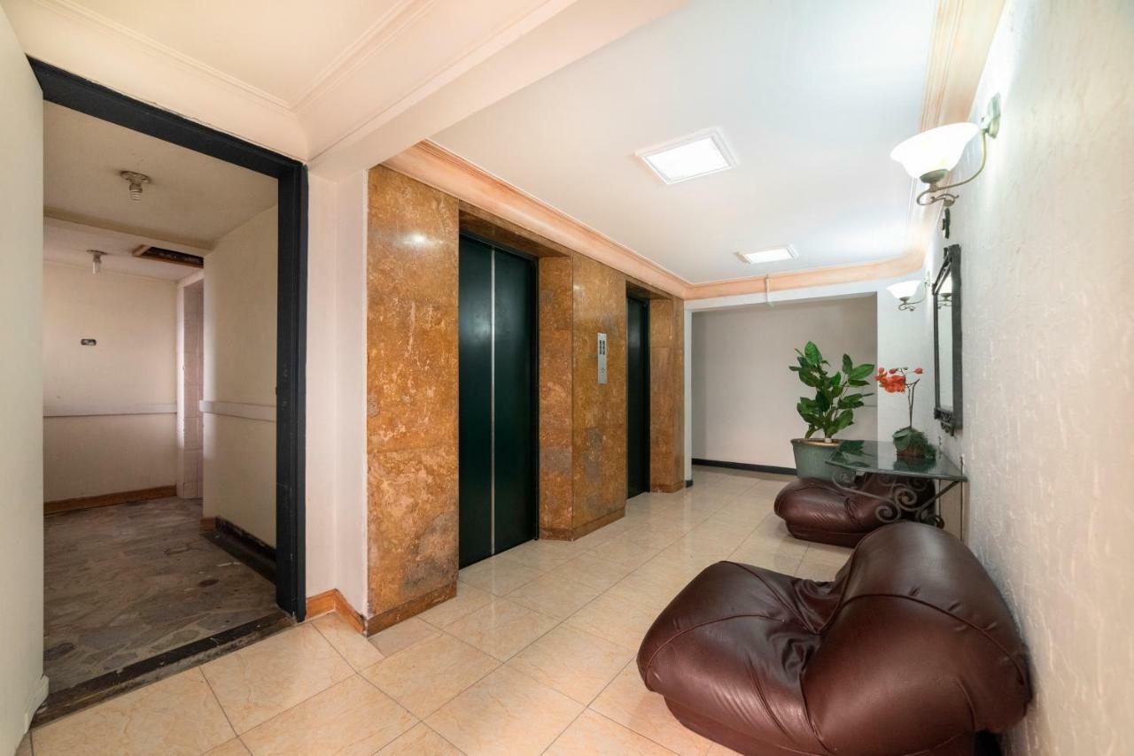 Hotel Ayenda 1235 Botero Medellín Esterno foto