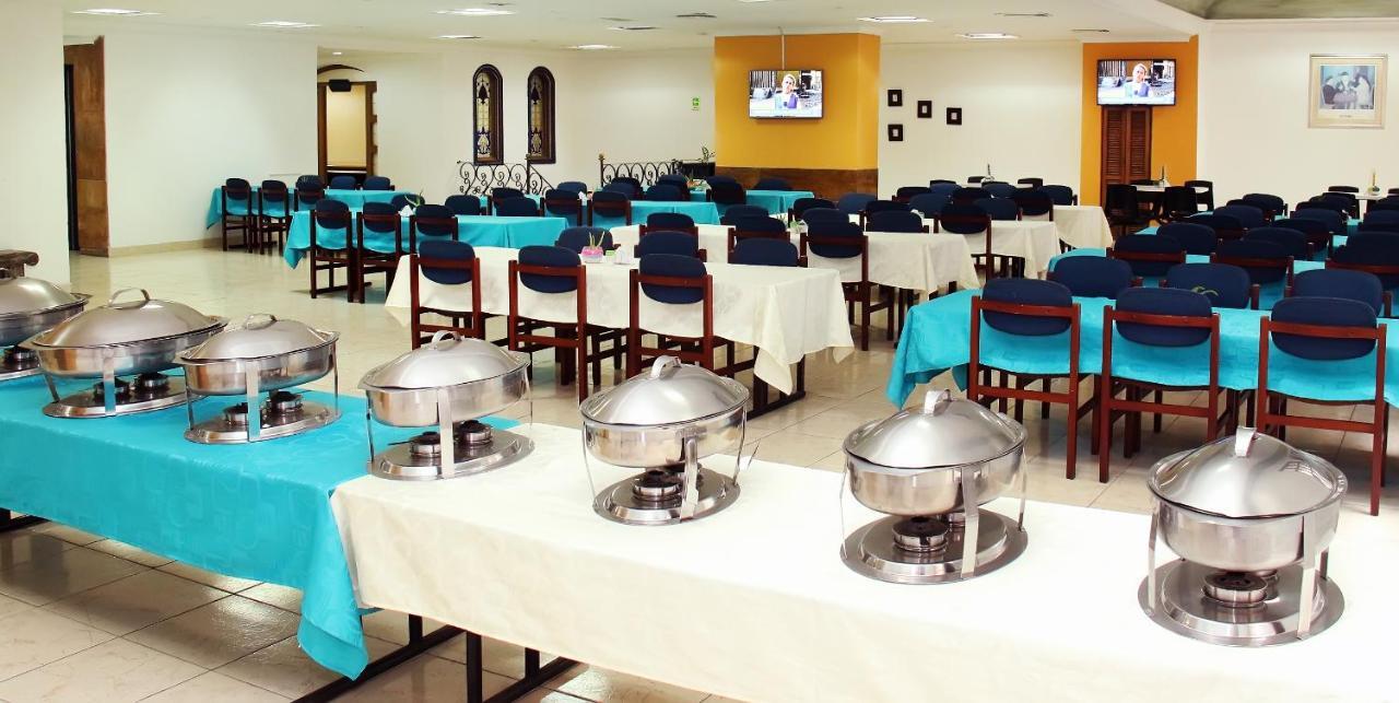 Hotel Ayenda 1235 Botero Medellín Esterno foto