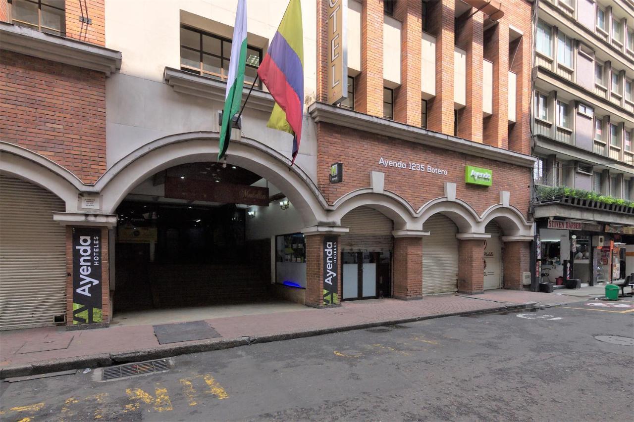 Hotel Ayenda 1235 Botero Medellín Esterno foto
